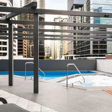 Luxury Cbd 2b2b Balcony Views Free Parking Apartment Brisbane