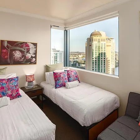 Apartment Indigescapes River Views Sleeps 6 Includes Carpark *