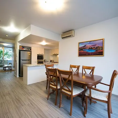 Oxford Street Prime Location Bulimba