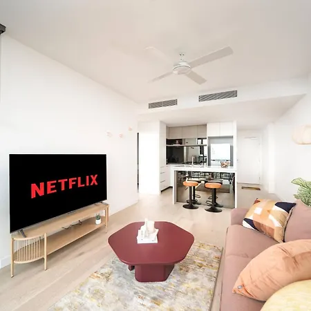 Terracotta Skies - Soak The Sunset, Sip In Style Apartment Brisbane