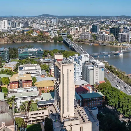 Apartment Resort-style Cbd 1-bedroom Walk To Everything *