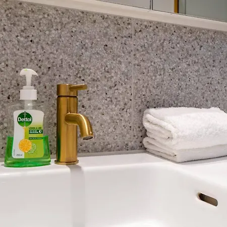 Apartment Urban Edge - Mins To Suncorp Stadium & Bne *