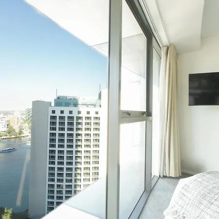 Luxury Cbd 2b2b Balcony Views Free Parking Apartment Brisbane