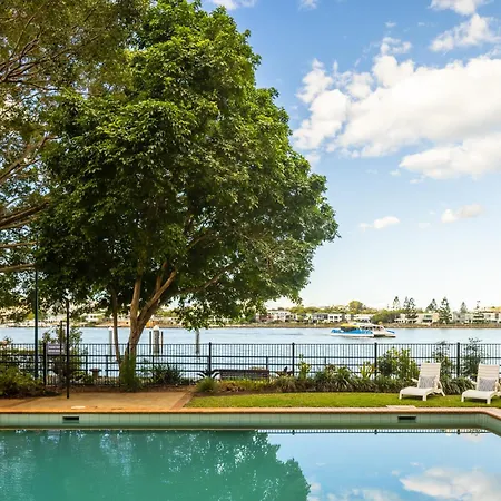 Riverside Loft 2bed,2bath Park Pool * Brisbane