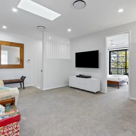 Holiday home Spacious 3-bed Clayfield House With Patio And Bbq
