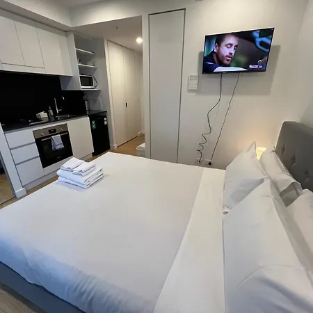 Apartment Located Cozy In South *