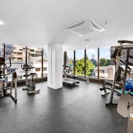 Newstead Towers Apartment *