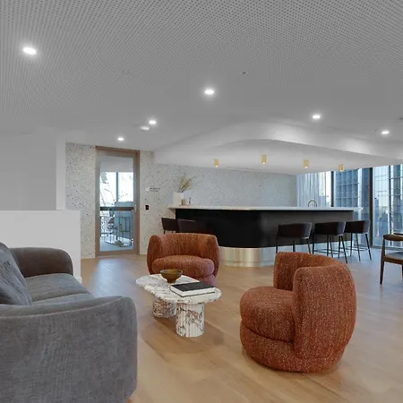 Modern - 1 Bedroom In Queen's Wharf Walk To Casino Apartment *