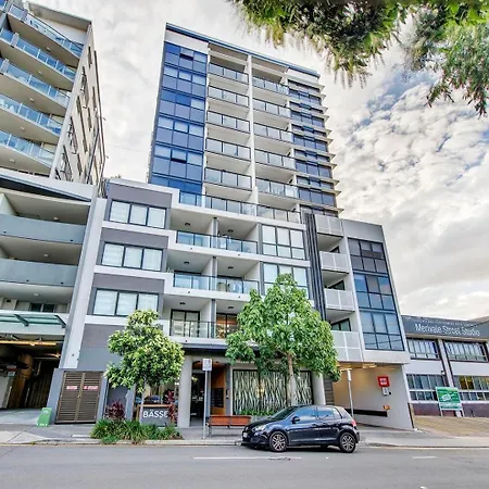 Stylish In Location! Free Parking And Wifi Apartment