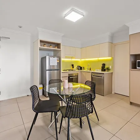 Apartment Stylish In Location! Free Parking And Wifi