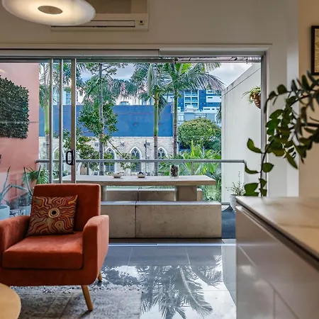 Street East Village Apartment *