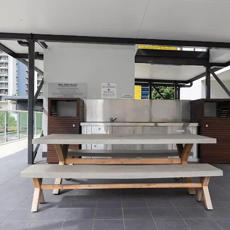 Luxury Cbd Apartment Brisbane