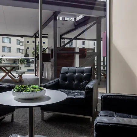 Luxury Cbd Apartment