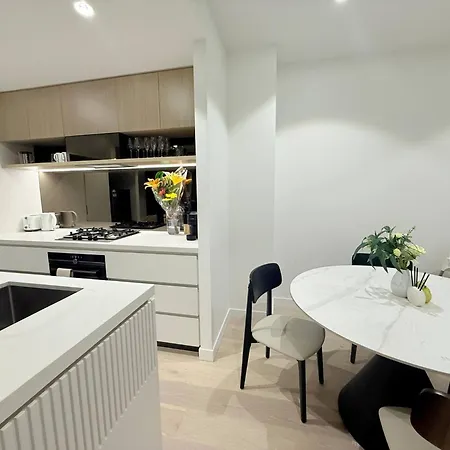 Apartment Queen's Reach - Brand New On Star Casino Bne *