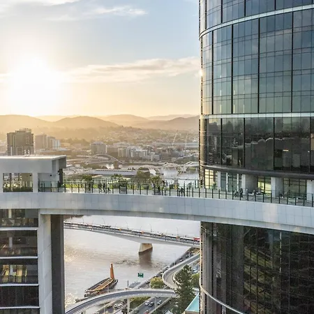 Queen's Reach - Brand New On Star Casino Bne *