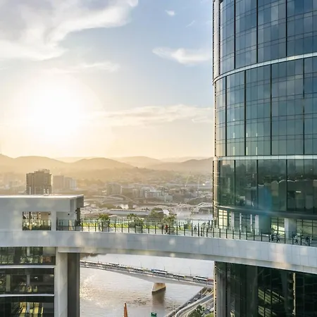 Queen's Reach - Brand New On Star Casino Bne *