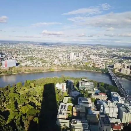 Queen's Wharf Lv 62 1bedroom - And Skyline View Apartment *