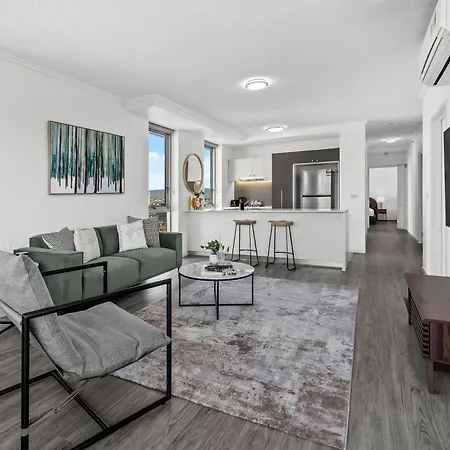 Stylish 3br - Huge Park On Doorstep - 5 Min To Cbd Apartment *