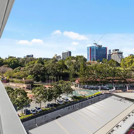 Stylish 3br - Huge Park On Doorstep - 5 Min To Cbd Apartment Brisbane