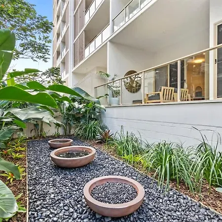 Stunning Helia Sanctuary - West End With Parking Apartment Brisbane
