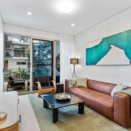 Stunning Helia Sanctuary - West End With Parking *