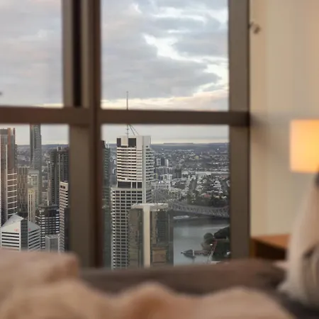 Level 56 Cbds Luxurious 5 Star Exp Brisbane