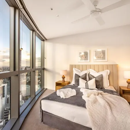 Apartment Level 56 Cbds Luxurious 5 Star Exp