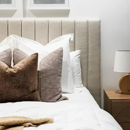 Apartment Level 56 Cbds Luxurious 5 Star Exp Brisbane