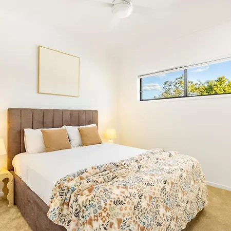 Grand Luxe Oasis Prime Location Balcony And Patio Holiday home *