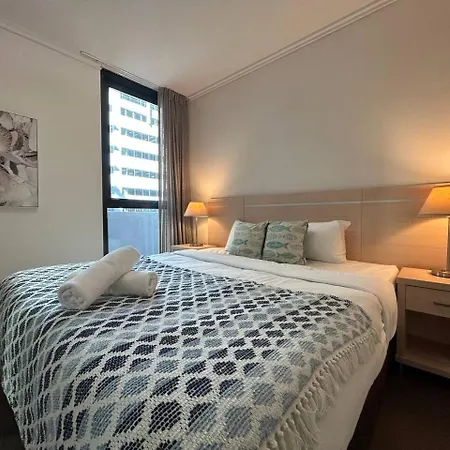 Affordable Cbd 2beds And Ducted Ac Walk To Everything *