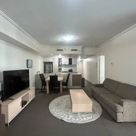 Affordable Cbd 2beds And Ducted Ac Walk To Everything Apartment *