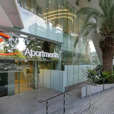 Apartment Stylish 2br Unit With Pool And Gym In South Brisbane
