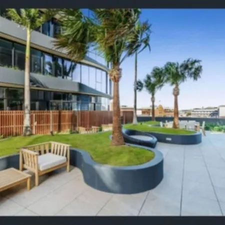 Apartment 20th-floor Urban Oasis Fv *