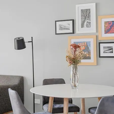 54q Abnb-style Discover Riverside Bliss With Pool And Free Parking Near Portside Apartment