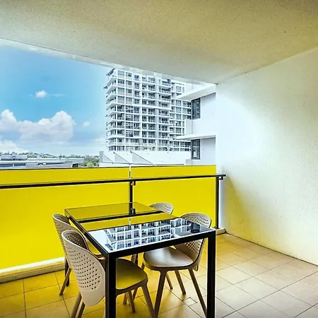 54q Abnb-style Discover Riverside Bliss With Pool And Free Parking Near Portside Apartment Brisbane