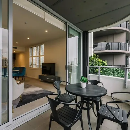 Luxury Inner Arthouse 2br