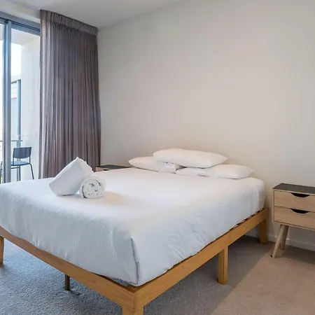 Barramul On The Park With Pool & Gym Access *
