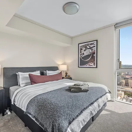 Floor 2bed-2bath-2car-pool-views - Cbd Brisbane