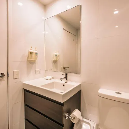 Tranquil 2 Bedroom Between Art And Sky Apartment *