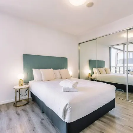 Tranquil 2 Bedroom Between Art And Sky *