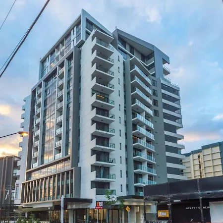 Stunning River Views 2b Apartment *
