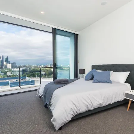 1b Southbank. Parking. Long Term