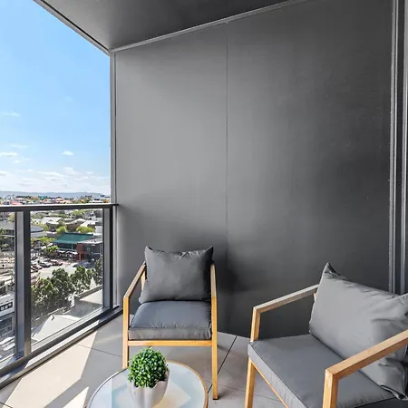 Luxe 3br With Views, Car Park And Rooftop Pool * Brisbane