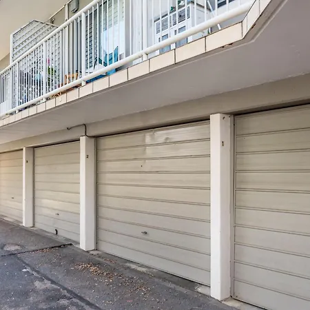 Modern 2br Near Portside & Airport