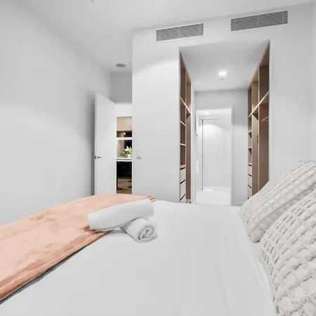 Apartment 35th Floor Cbd Luxury At Queens Wharf