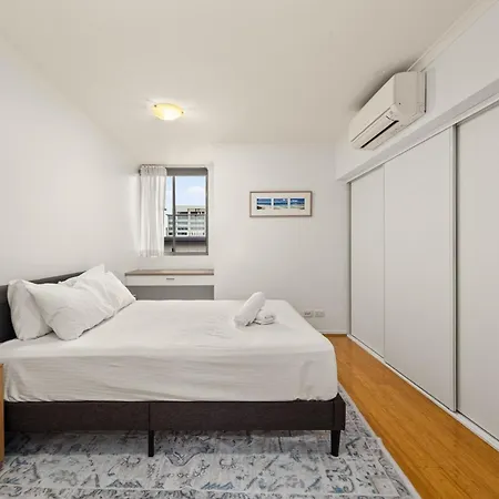Modern 2-bed With Gym & Sauna Access * Brisbane