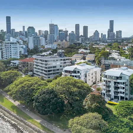 Oxlade Luxury Riverfront Brisbane