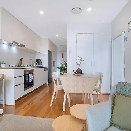'sage Bloom' Elegant Newstead With Shared Pool * Brisbane
