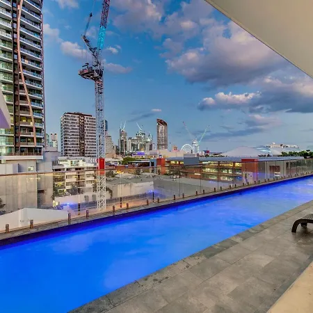 Apartment Resort-style Living - 1bed-1bath-1car