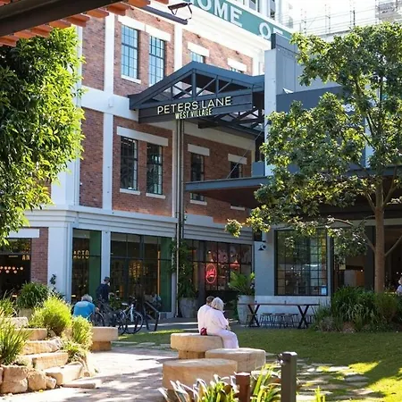 Apartment Resort-style Living - 1bed-1bath-1car Brisbane